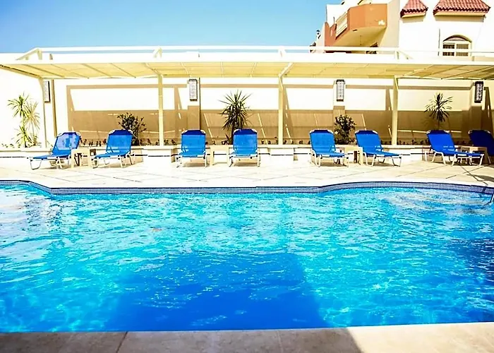 Aparthotel Serenity 4*