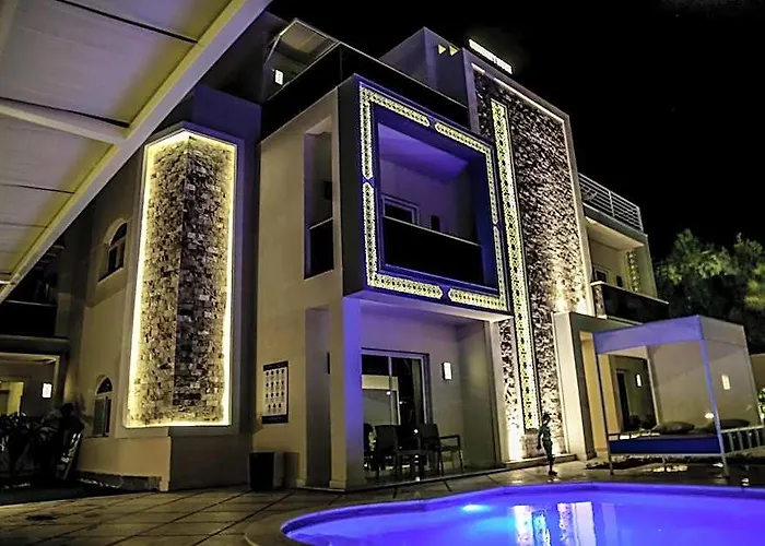 Serenity Aparthotel