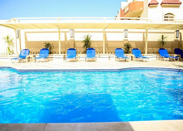 Serenity Aparthotel