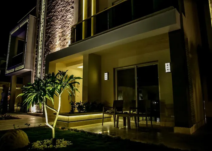 Serenity Aparthotel