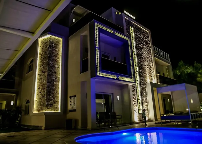 Serenity Aparthotel