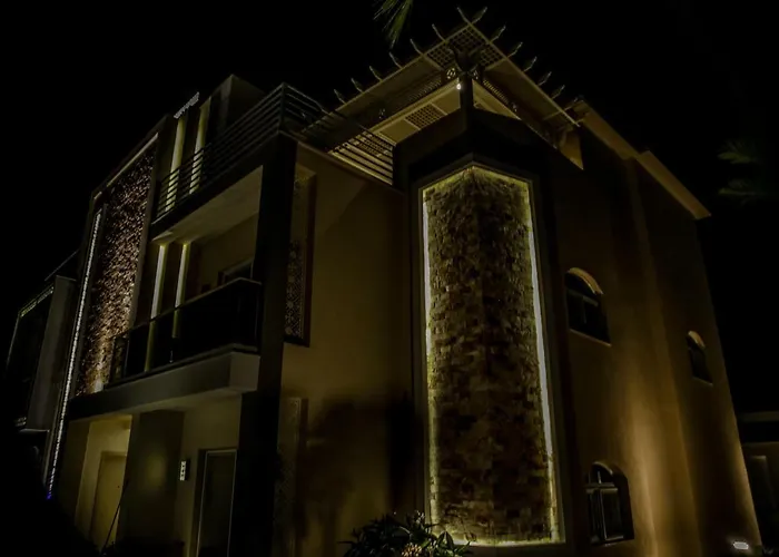 Serenity Aparthotel 4*